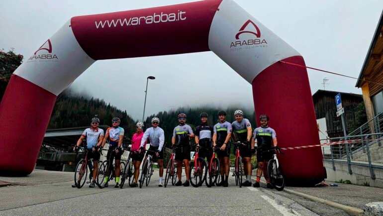 Polska Grupa Rowerowa UK - Sellaronda Bike Day - Start