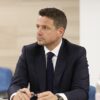 Trzaskowski u Mentzena. Czy podpisze kontrowersyjną deklarację?