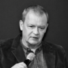 Jan Frycz / Fot. Grzegorz Gołębiowski / Wikimedia , CC BY-SA 4.0. zdjęcie kadrowane