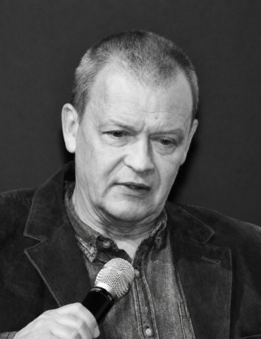 Jan Frycz / Fot. Grzegorz Gołębiowski / Wikimedia , CC BY-SA 4.0. zdjęcie kadrowane