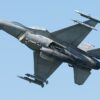 Polski myśliwiec F-16 w powietrzu – huk słyszany nad Łodzią
