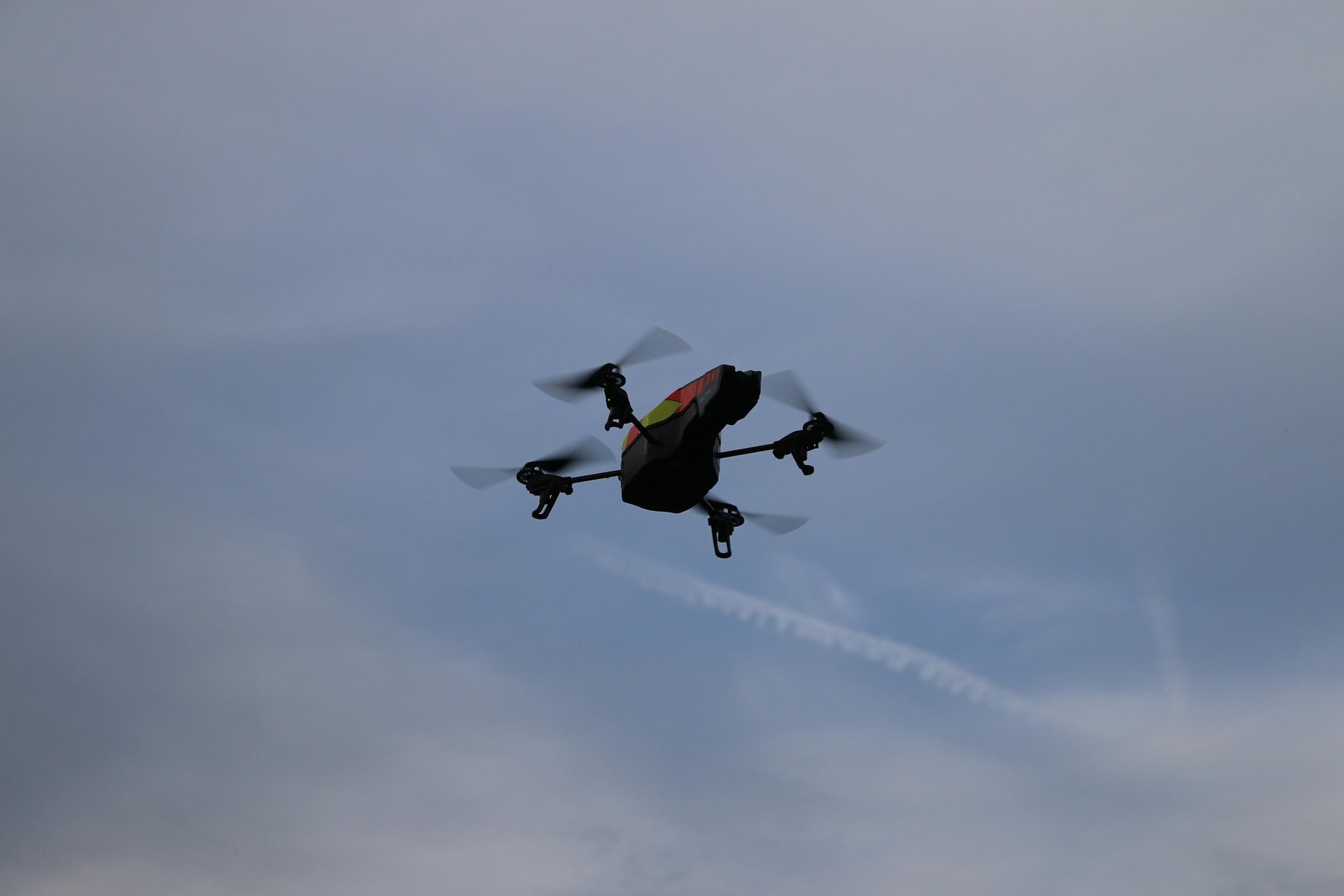 Polska zaostrza zasady wobec obcych dronów