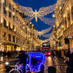Świąteczne iluminacje na Oxford Street w Londynie inspirowane światem Harry’ego Pottera